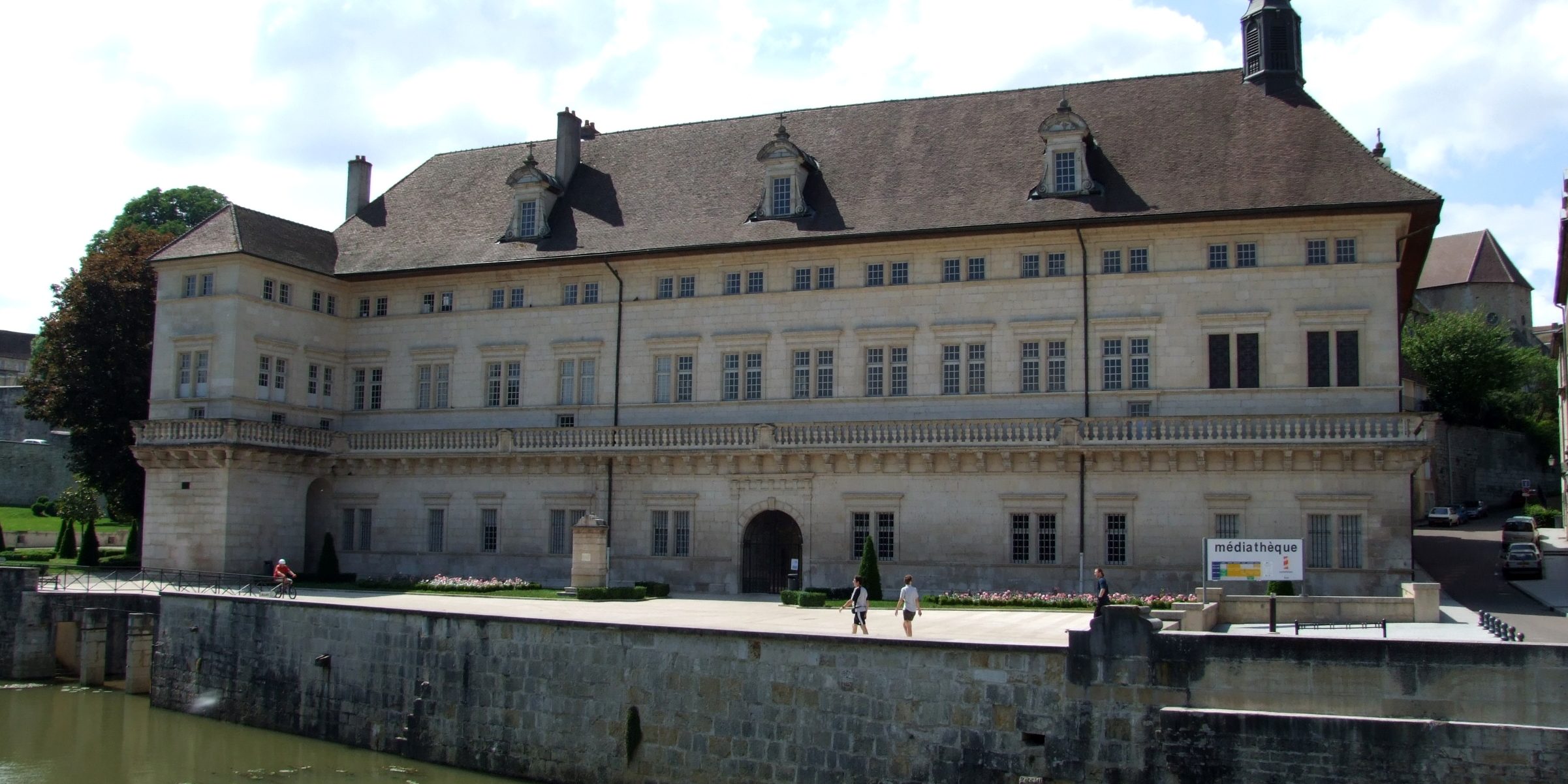 Dole_-_Hôtel-Dieu_07